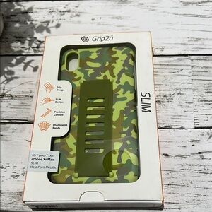 Grip2U iPhone XS Max Case Green Camo Slim Protective Cover with Grip Band